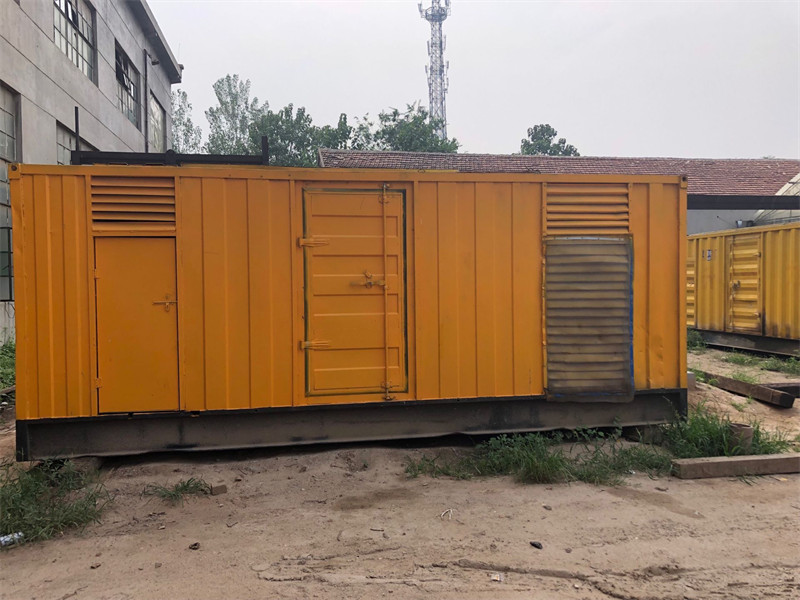 泰安发电机出租进行负载测试时，电瓶电量不足的具体判断标准是什么？